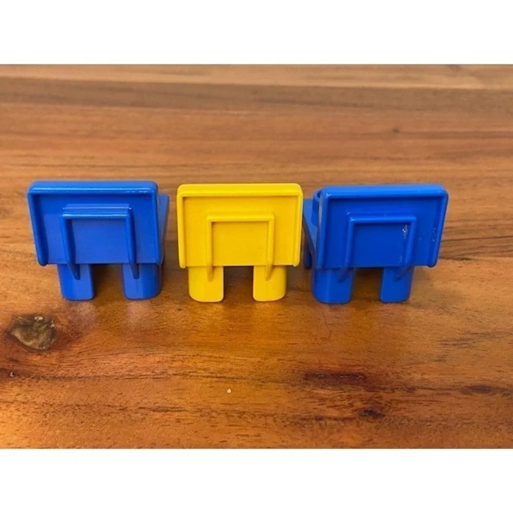 LEGO Duplo Replacement Chair Pieces 2x2 Seat Lot of 3 Blue and Yellow 6478 4524